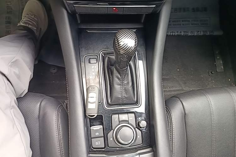 Used Mazda Atenza 2020 2.5L Skyline Sport Edition Gear Lever