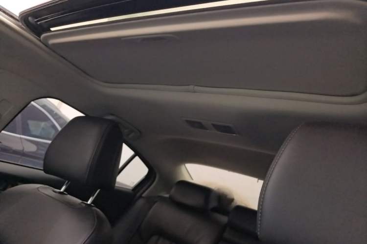 Used Mazda Atenza 2020 2.0L Blue Sky Luxury Edition Headliner