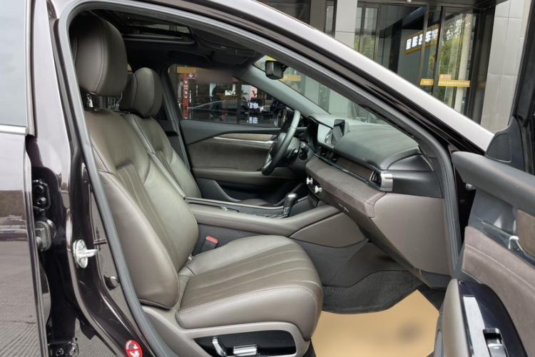 Used Mazda Atenza 2020 2.5L Sky Blue Prestige Edition Interior 2