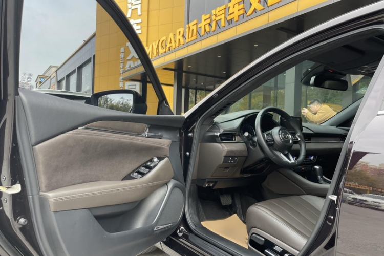 Used Mazda Atenza 2020 2.5L Sky Blue Prestige Edition Interior 8