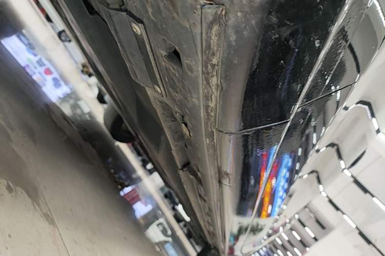 Used Mazda Atenza 2020 2.0L Blue Sky Luxury Edition Left Side Sill