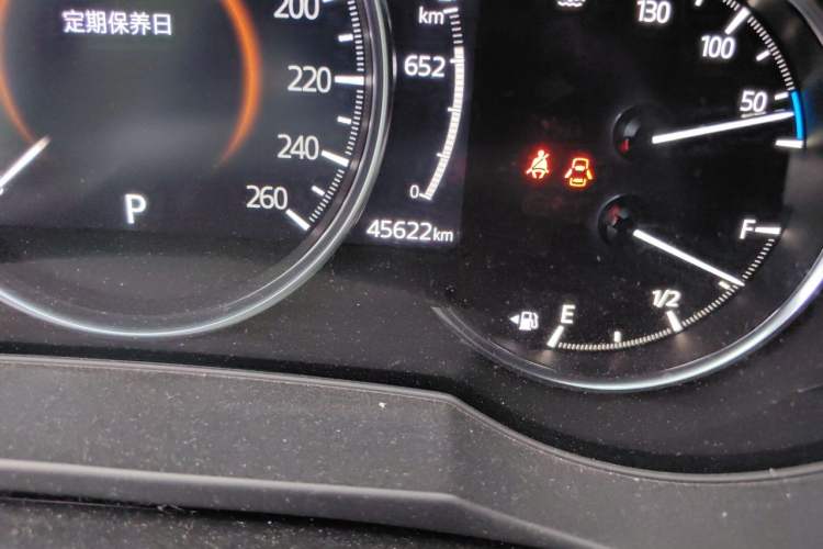 Used Mazda Atenza 2020 2.5L Sky Blue Prestige Edition Odometer Close Up
