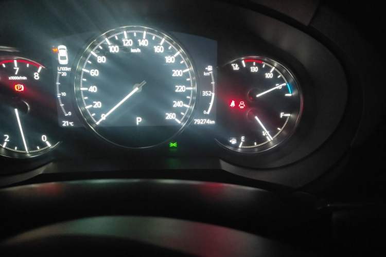 Used Mazda Atenza 2020 2.5L Sky Blue Prestige Edition Odometer Close Up