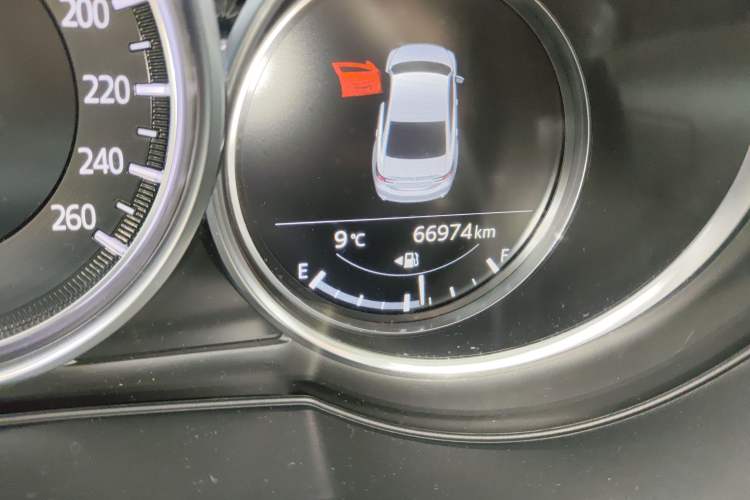 Used Mazda Atenza 2020 2.5L Skyline Sport Edition Odometer Close Up