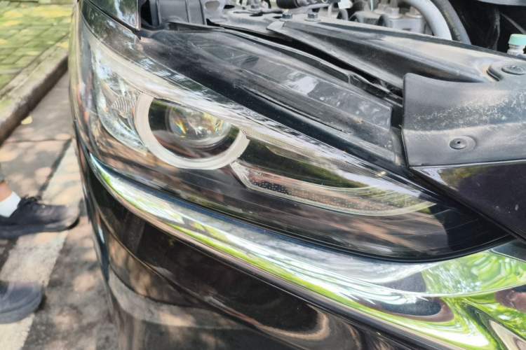 Used Mazda Atenza 2020 2.0L Blue Sky Luxury Edition Right Front Headlight