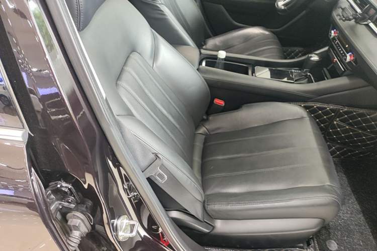 Used Mazda Atenza 2020 2.0L Blue Sky Luxury Edition Right Front Seat