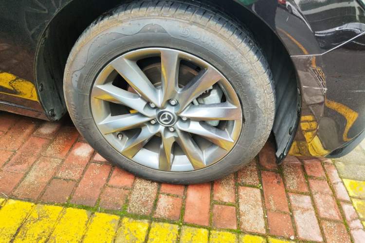 Used Mazda Atenza 2020 2.0L Blue Sky Luxury Edition Right Front Wheel Hub