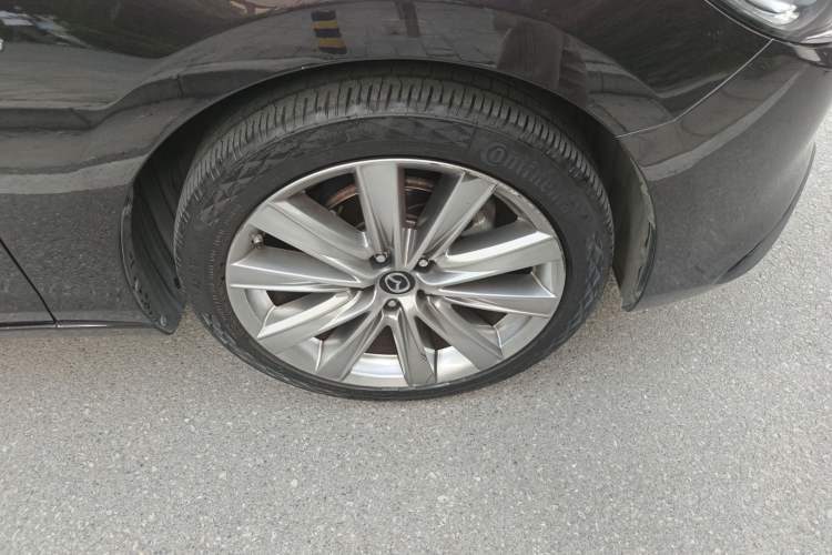 Used Mazda Atenza 2020 2.5L Sky Blue Prestige Edition Right Front Wheel Hub
