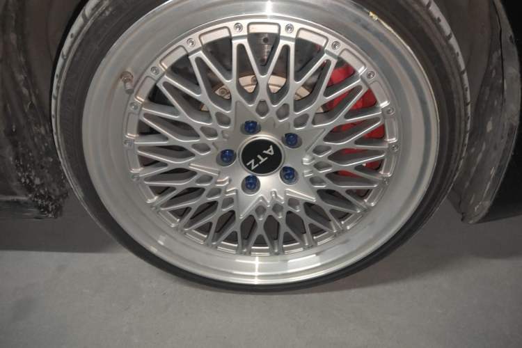Used Mazda Atenza 2020 2.5L Sky Blue Prestige Edition Right Front Wheel Hub