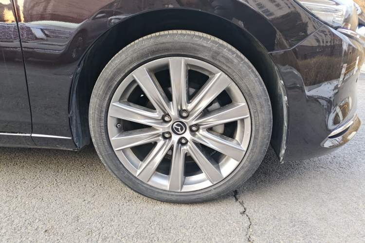 Used Mazda Atenza 2020 2.5L Skyline Sport Edition Right Front Wheel Hub