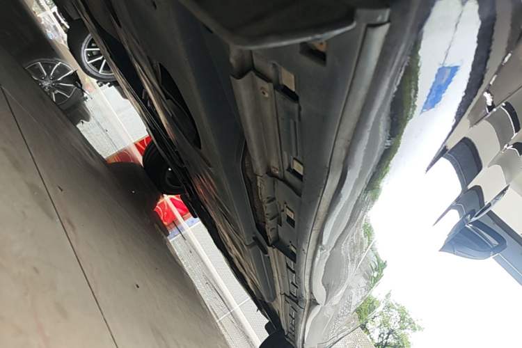 Used Mazda Atenza 2020 2.0L Blue Sky Luxury Edition Right Side Sill