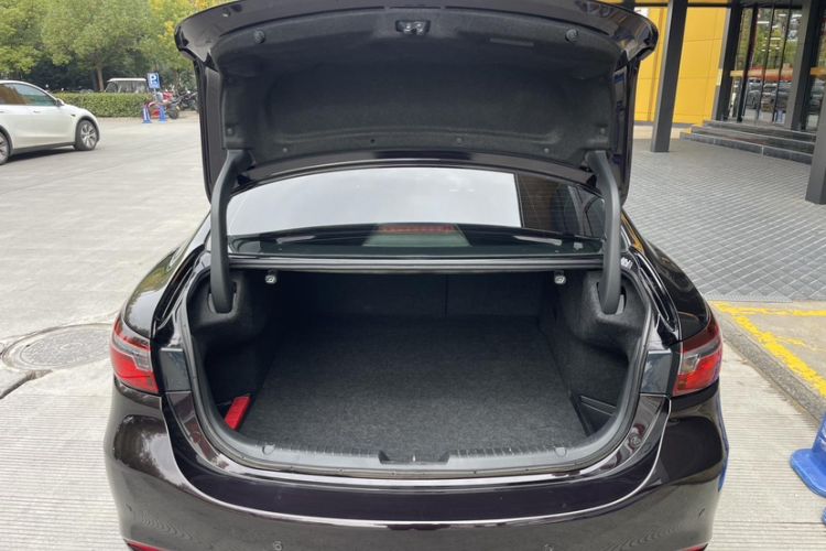 Used Mazda Atenza 2020 2.5L Sky Blue Prestige Edition Trunk
