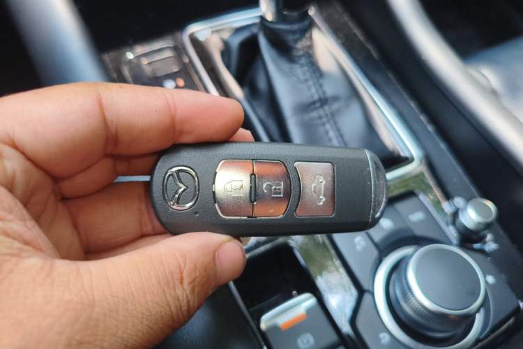 Used Mazda Atenza 2020 2.0L Blue Sky Luxury Edition Vehicle Key