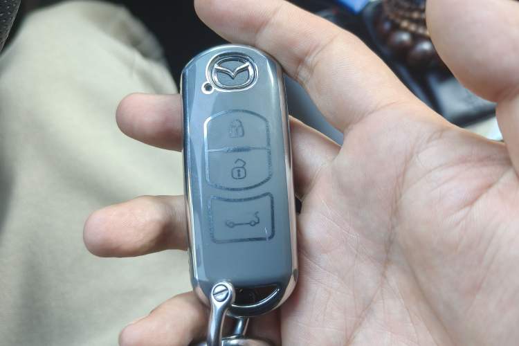 Used Mazda Atenza 2020 2.5L Sky Blue Prestige Edition Vehicle Key