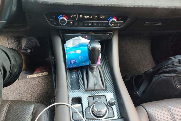 Used Mazda Atenza 2020 2.5L Sky Blue Prestige Edition Audio And AC Panel
