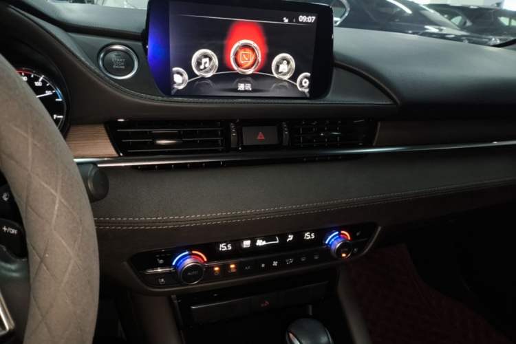 Used Mazda Atenza 2020 2.5L Sky Blue Prestige Edition Audio And AC Panel