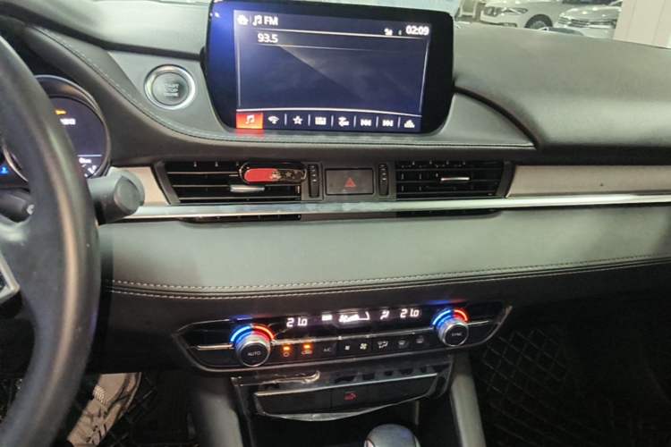 Used Mazda Atenza 2020 2.0L Blue Sky Luxury Edition Audio And AC Panel