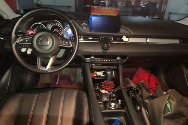 Used Mazda Atenza 2020 2.0L Blue Sky Luxury Edition Center Console