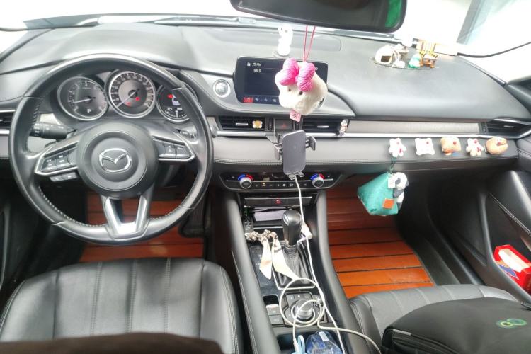 Used Mazda Atenza 2020 2.5L Skyline Sport Edition Center Console