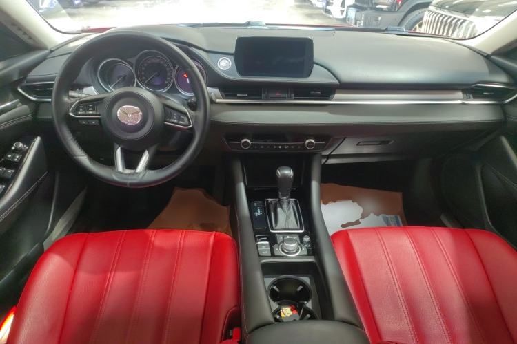 Used Mazda Atenza 2020 2.0L Blue Sky Fashion Edition Center Console