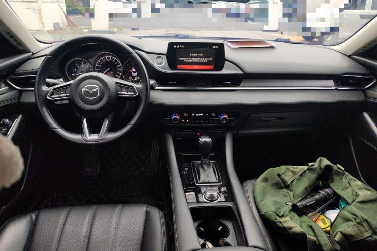 Used Mazda Atenza 2020 2.0L Blue Sky Luxury Edition Center Console
