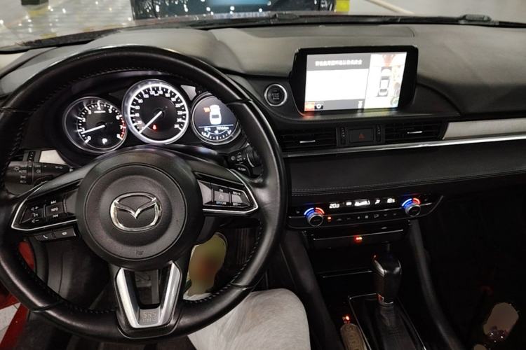Used Mazda Atenza 2020 2.5L Skyline Sport Edition Center Console