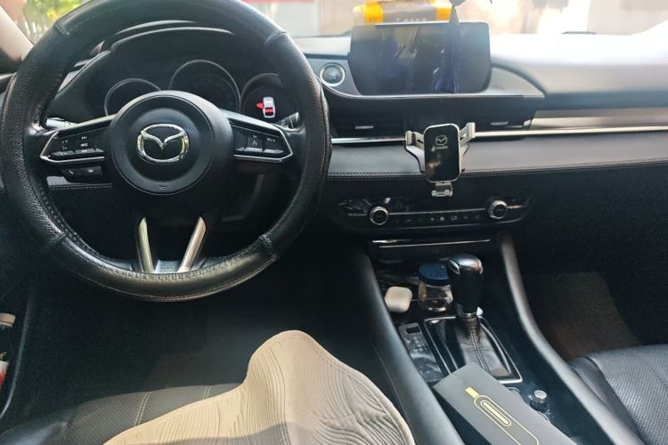 Used Mazda Atenza 2020 2.5L Skyline Sport Edition Center Console