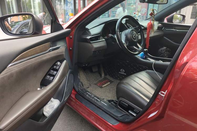 Used Mazda Atenza 2020 2.5L Sky Blue Prestige Edition Driver Seat
