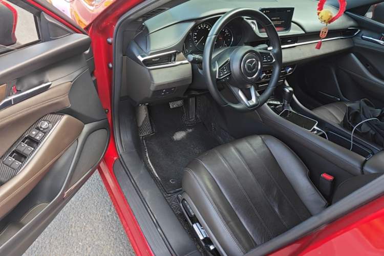 Used Mazda Atenza 2020 2.5L Sky Blue Prestige Edition Driver Seat