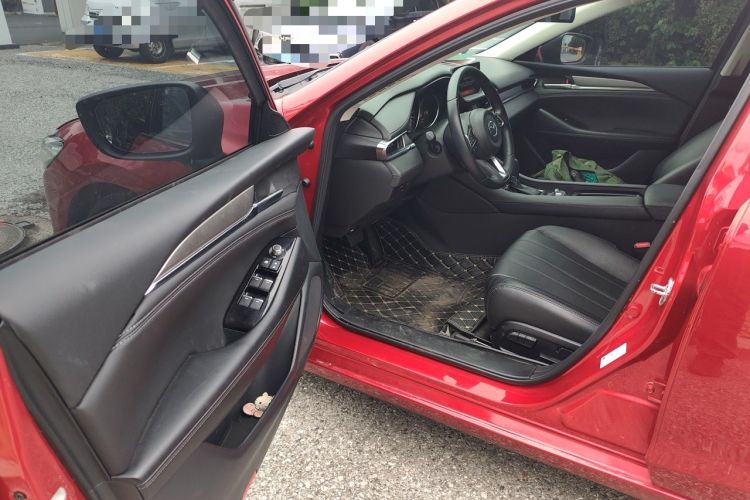 Used Mazda Atenza 2020 2.0L Blue Sky Luxury Edition Driver Seat