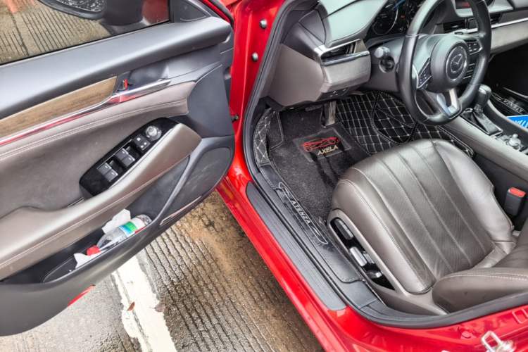 Used Mazda Atenza 2020 2.5L Sky Blue Prestige Edition Driver Seat