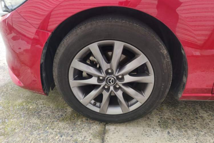 Used Mazda Atenza 2020 2.0L Blue Sky Luxury Edition Exterior 4