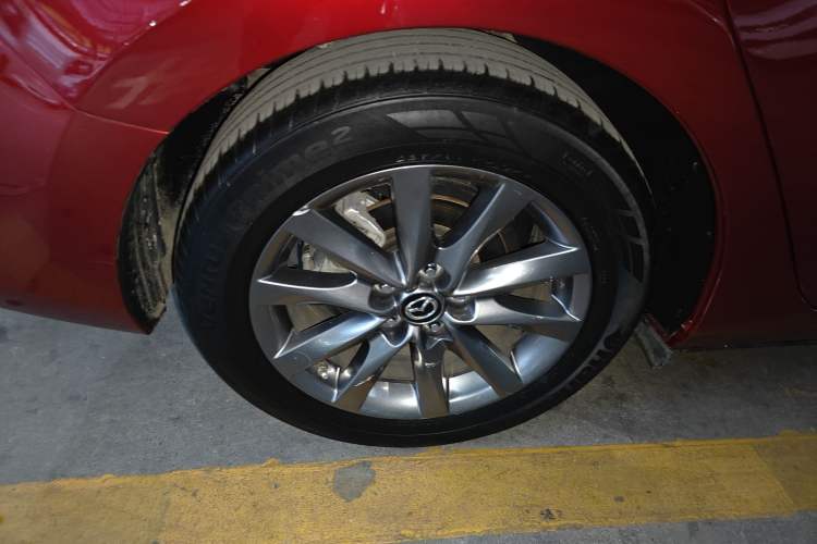 Used Mazda Atenza 2020 2.0L Blue Sky Luxury Edition Exterior 5