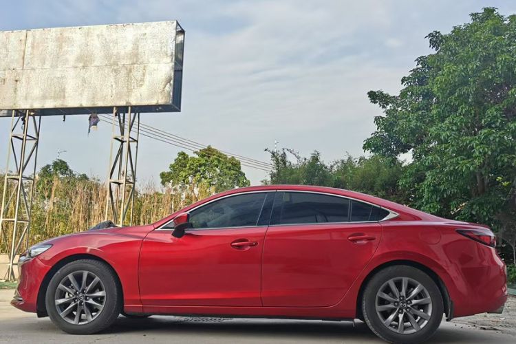 Used Mazda Atenza 2020 2.0L Blue Sky Luxury Edition Exterior 6