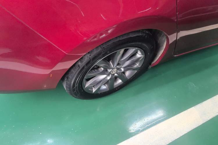 Used Mazda Atenza 2020 2.0L Blue Sky Luxury Edition Exterior 8