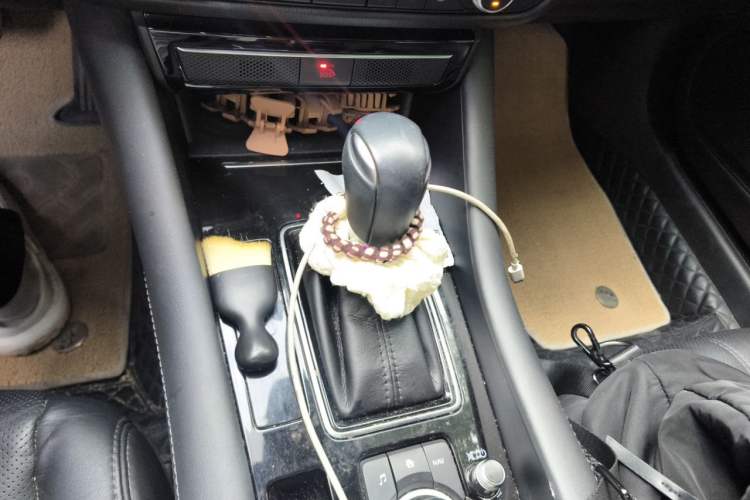 Used Mazda Atenza 2020 2.5L Skyline Sport Edition Gear Lever