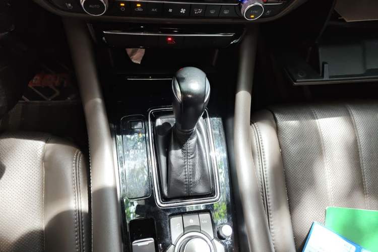 Used Mazda Atenza 2020 2.5L Sky Blue Prestige Edition Gear Lever