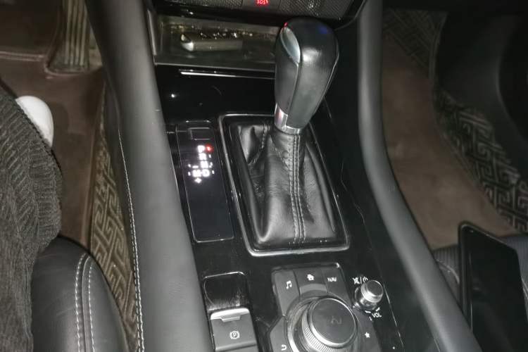 Used Mazda Atenza 2020 2.5L Skyline Sport Edition Gear Lever
