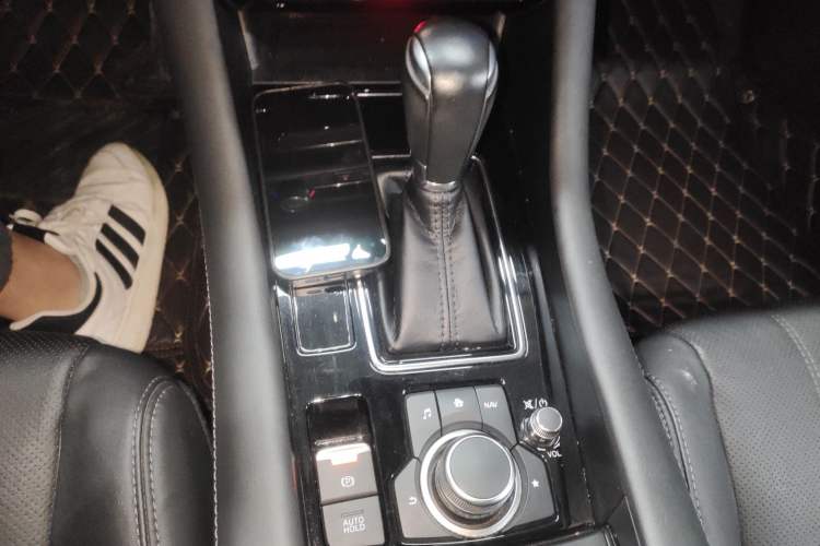 Used Mazda Atenza 2020 2.5L Skyline Sport Edition Gear Lever