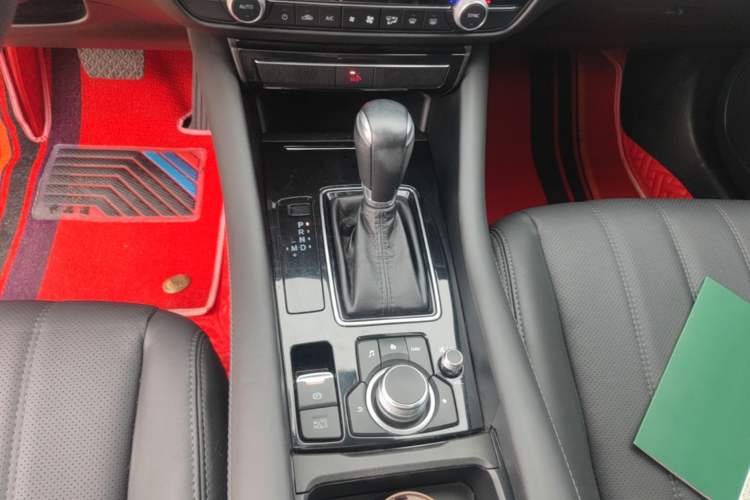 Used Mazda Atenza 2020 2.0L Blue Sky Luxury Edition Gear Lever