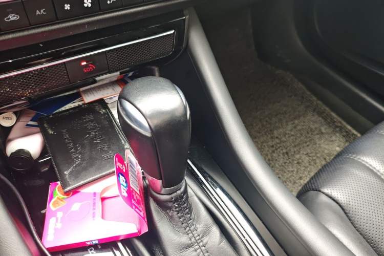 Used Mazda Atenza 2020 2.5L Skyline Sport Edition Gear Lever