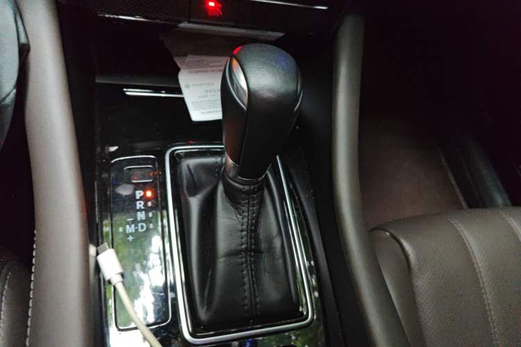 Used Mazda Atenza 2020 2.5L Sky Blue Prestige Edition Gear Lever
