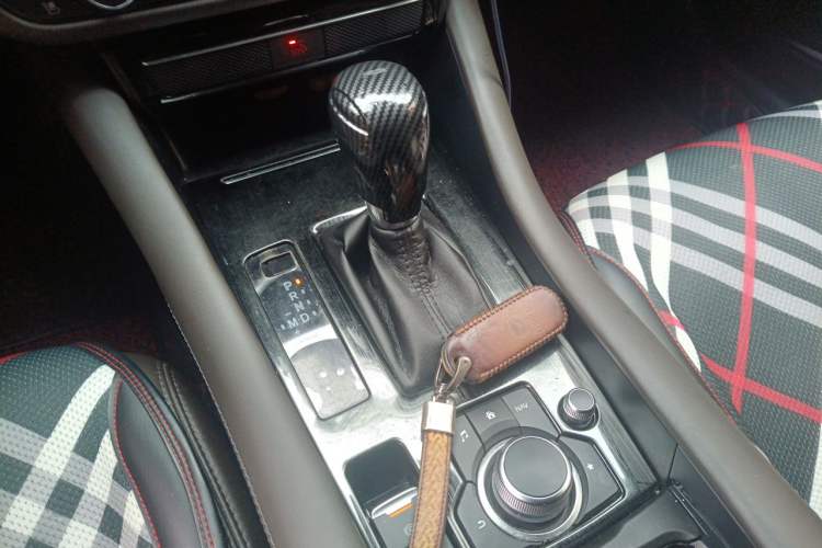 Used Mazda Atenza 2020 2.5L Sky Blue Prestige Edition Gear Lever