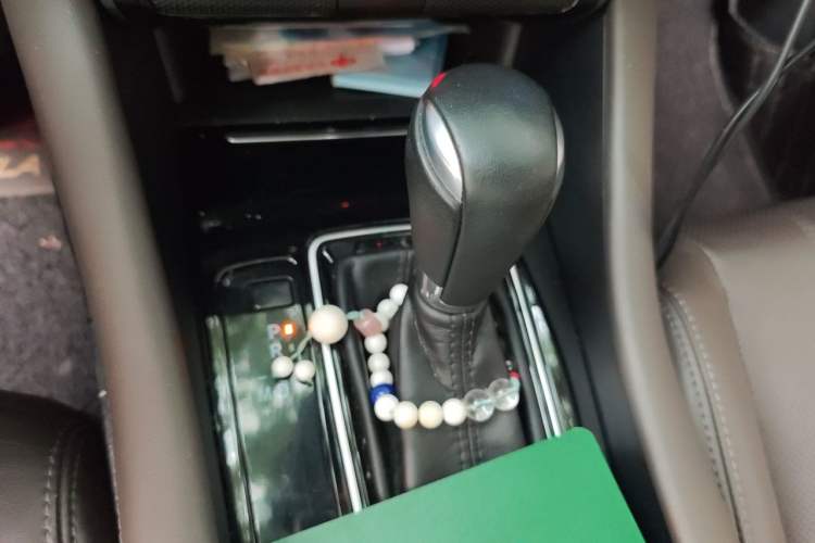 Used Mazda Atenza 2020 2.5L Sky Blue Prestige Edition Gear Lever