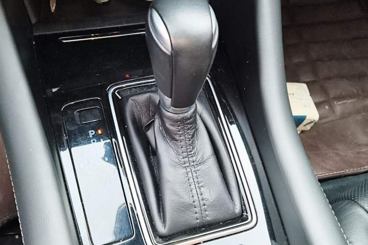 Used Mazda Atenza 2020 2.0L Blue Sky Luxury Edition Gear Lever