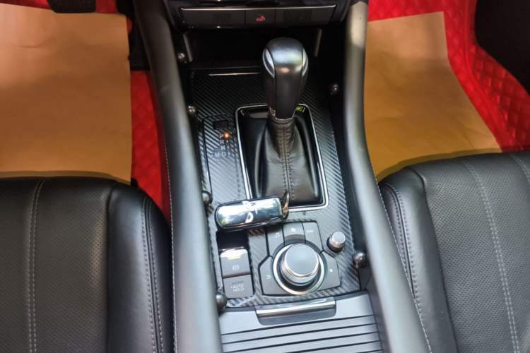 Used Mazda Atenza 2020 2.0L Blue Sky Luxury Edition Gear Lever