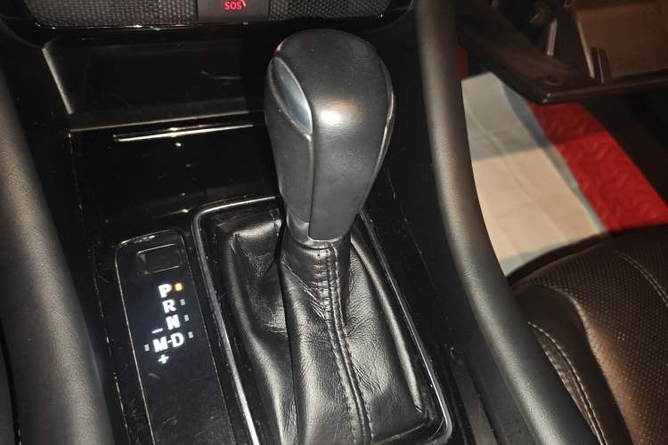 Used Mazda Atenza 2020 2.0L Blue Sky Luxury Edition Gear Lever