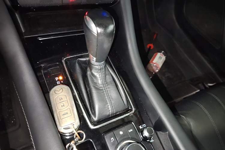 Used Mazda Atenza 2020 2.5L Skyline Sport Edition Gear Lever