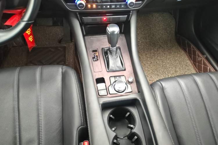 Used Mazda Atenza 2020 2.0L Blue Sky Luxury Edition Gear Lever