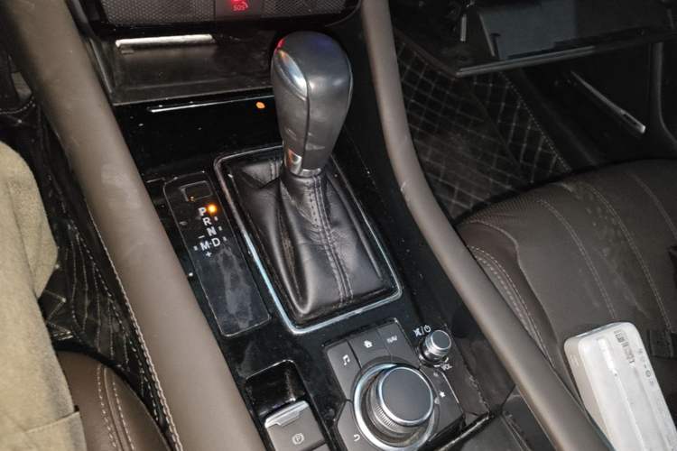 Used Mazda Atenza 2020 2.5L Sky Blue Prestige Edition Gear Lever